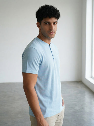 Men's regular henley tee