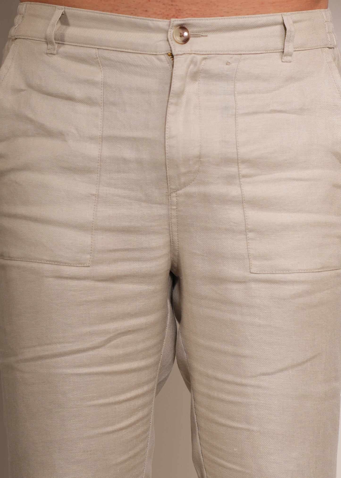 Men's relaxed fit trousers.
