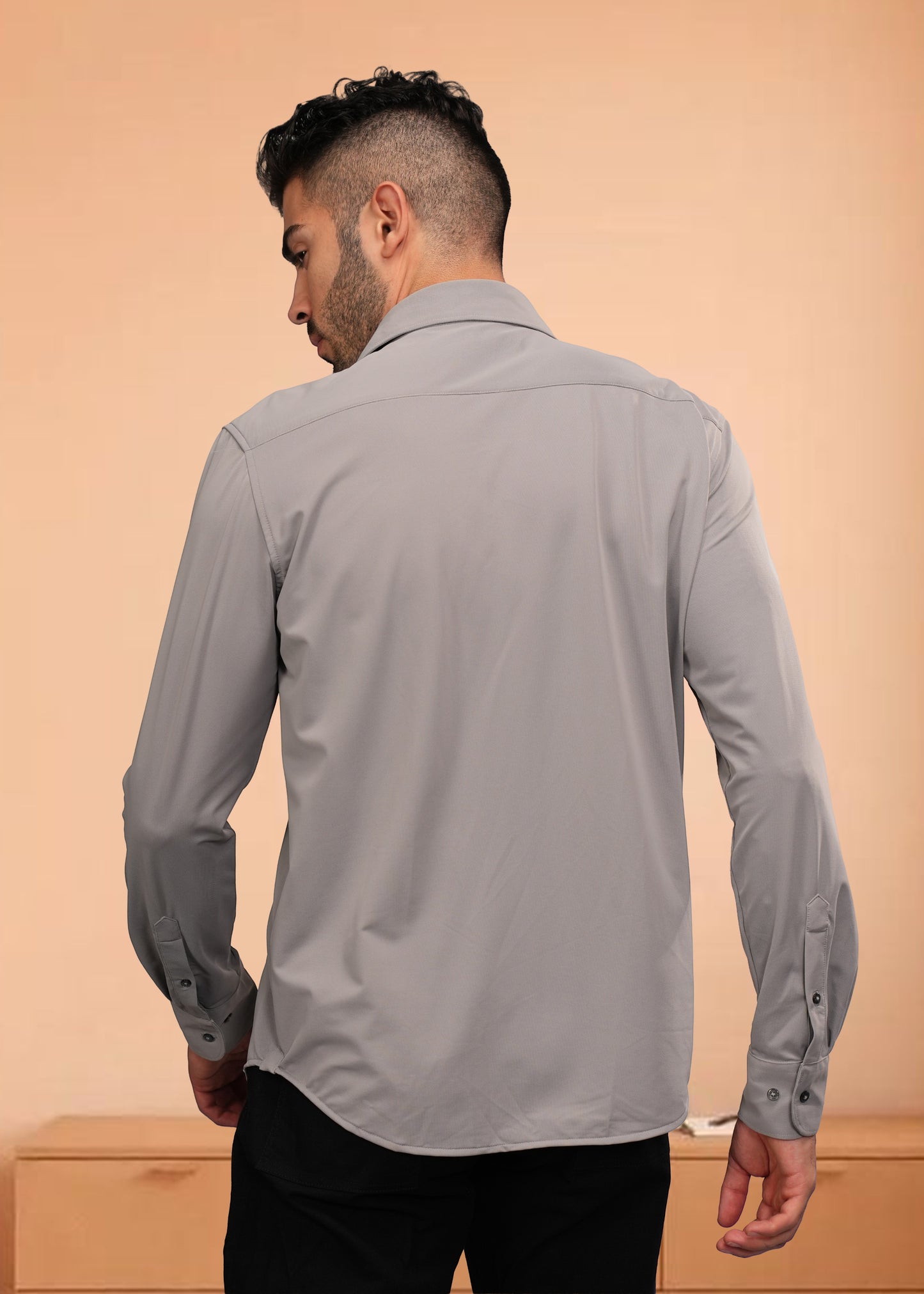 Men's full sleeve cutaway collar shirt