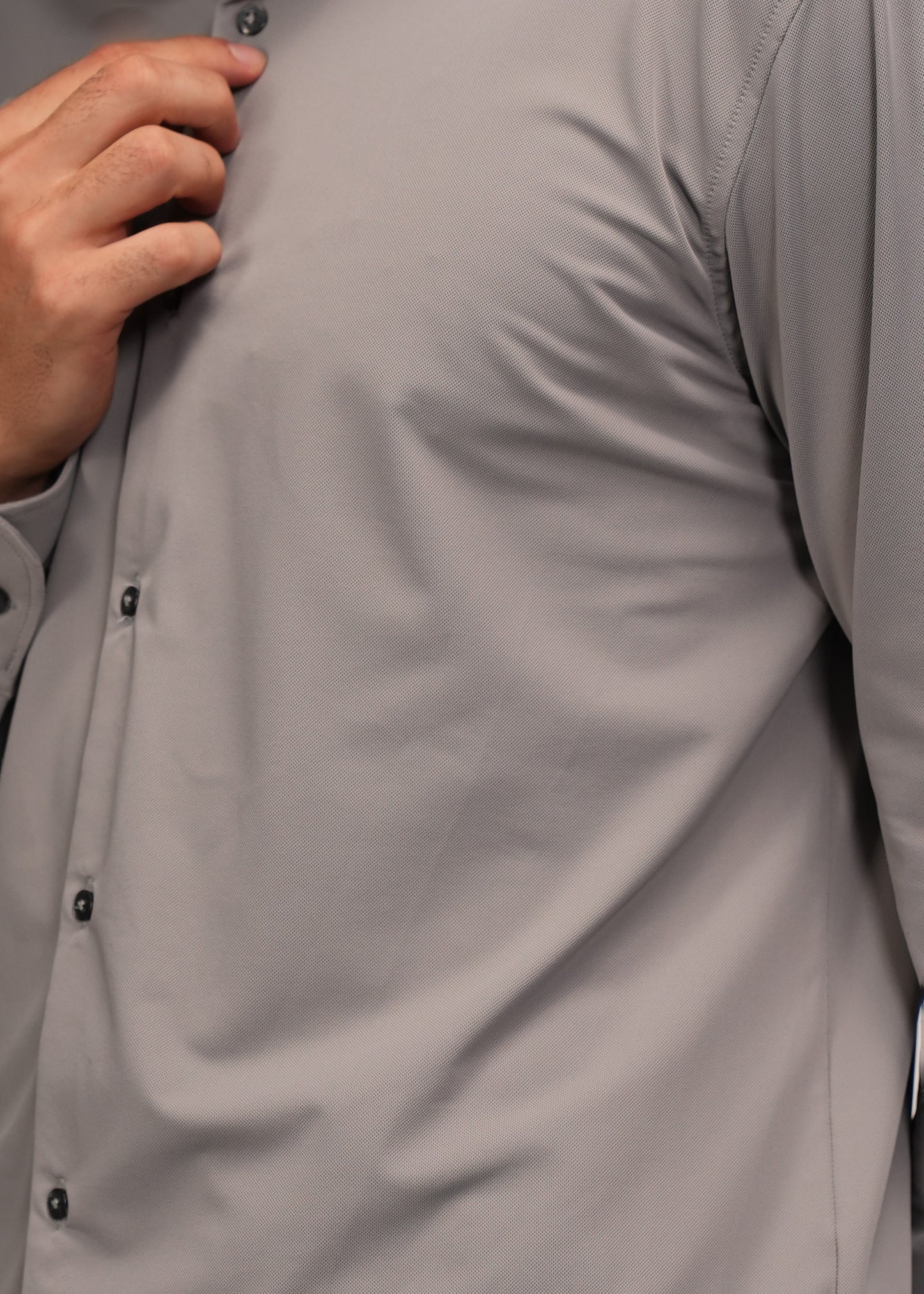 Men's full sleeve cutaway collar shirt