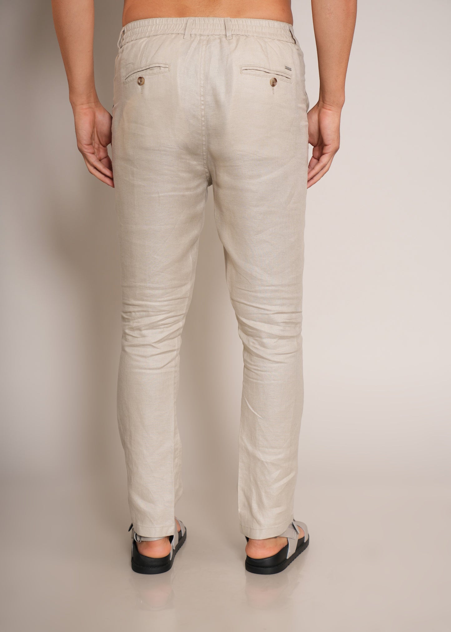 Men's relaxed fit trousers.